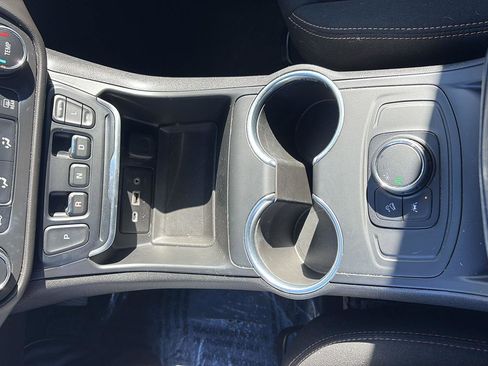 Used 2020 GMC Terrain SLE image 19