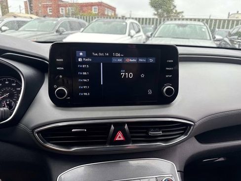Used 2023 Hyundai Santa Fe SE image 23