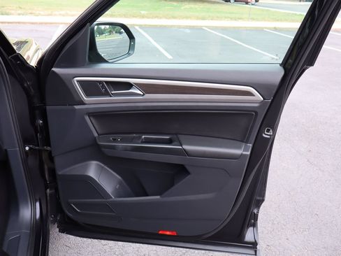 Used 2019 Volkswagen Atlas SE AWD/4WD image 28