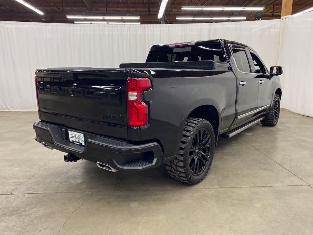 Used 2022 Chevrolet Silverado 1500 High Country w/ High Country Premium Package AWD/4WD image 6