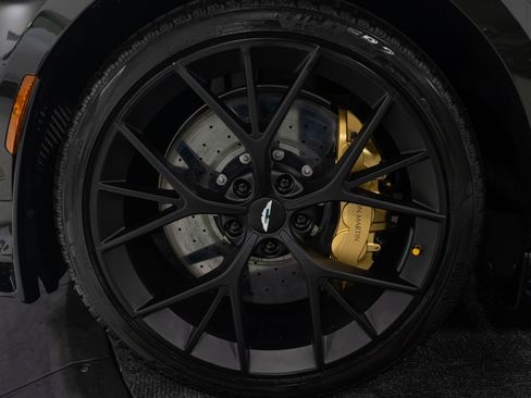 Used 2025 Aston Martin DBX 707 image 34