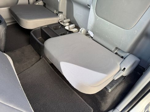 Used 2013 Toyota Tacoma 4x4 Access Cab V6 image 26