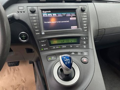 Used 2010 Toyota Prius Five image 11