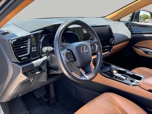Used 2024 Lexus NX 250 FWD w/ Towing Package (2000 Lbs) image 15
