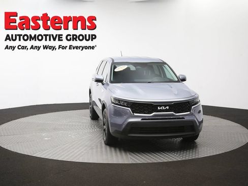 Used 2023 Kia Sorento LX AWD/4WD image 50