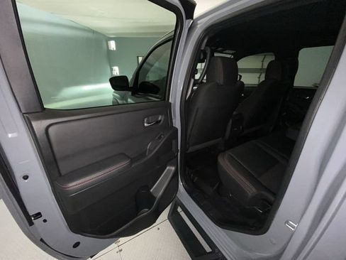 Used 2023 Nissan Frontier Pro-X w/ Tow Package RWD image 22