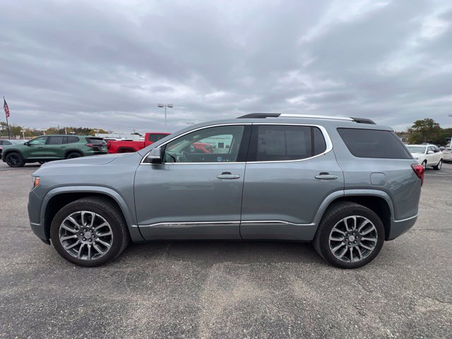 Used 2023 GMC Acadia Denali w/ Denali Ultimate Package AWD/4WD image 9