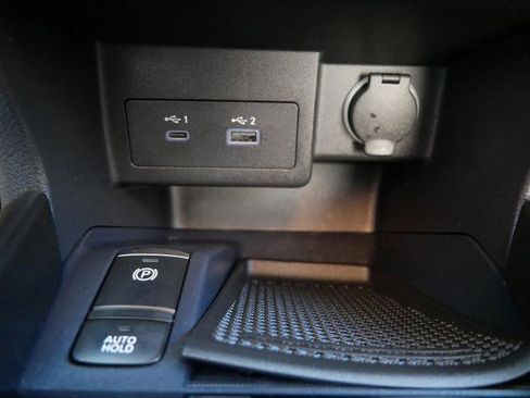 Certified 2024 Nissan Kicks SR w/ SR Premium Package image 20