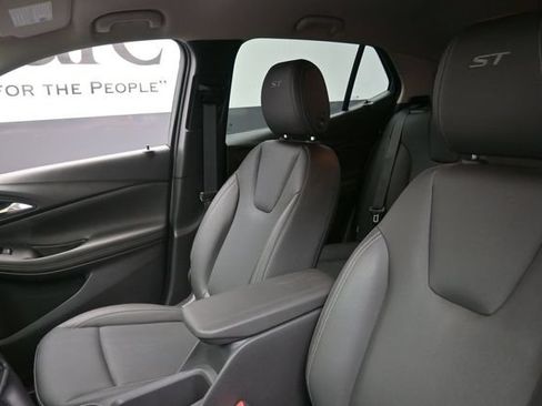 Used 2024 Buick Encore GX Sport Touring w/ Comfort Package FWD image 16