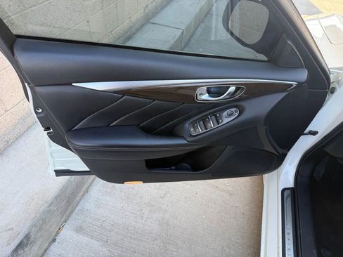 Used 2018 INFINITI Q50 Luxe w/ Cargo Package (L95) RWD image 14
