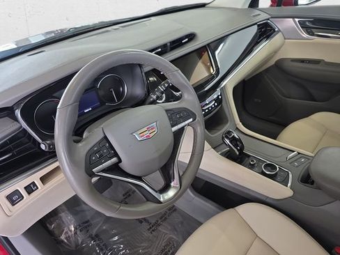 Certified 2023 Cadillac XT6 Premium Luxury w/ LPO, Floor Liner Package AWD/4WD image 18