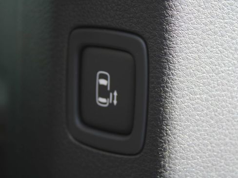 New 2026 Kia Carnival EX image 8