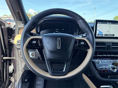 Used 2022 Lincoln Corsair Reserve w/ Elements Package image 37