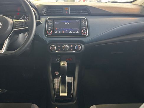 Used 2025 Nissan Versa SV image 18