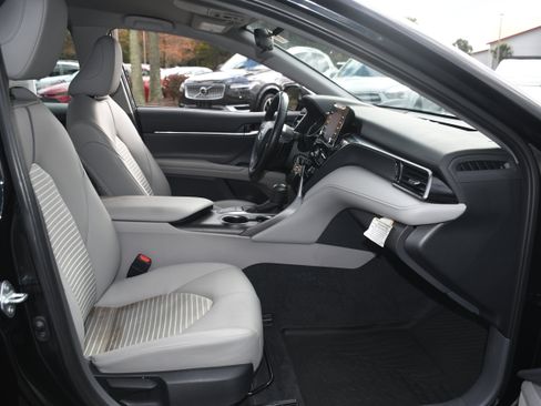 Certified 2024 Toyota Camry SE image 19