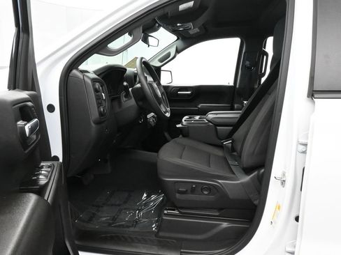 Used 2025 Chevrolet Silverado 1500 Custom Trail Boss AWD/4WD image 10