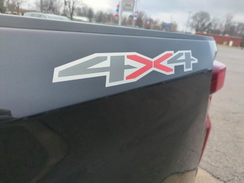 Used 2022 Chevrolet Silverado 1500 LT image 25