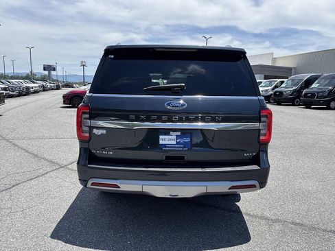 Used 2022 Ford Expedition Max Platinum AWD/4WD image 6