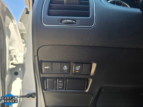 Used 2024 Nissan Armada SL w/ Captain's Chairs Package AWD/4WD image 15