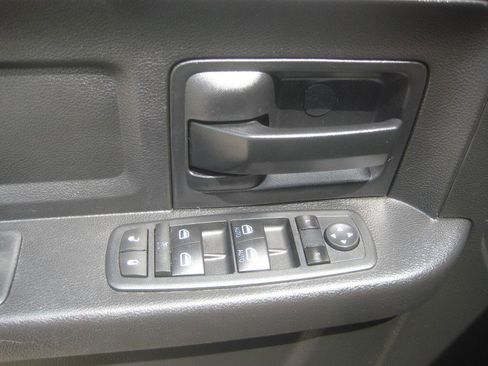 Used 2014 RAM 1500 Express image 15