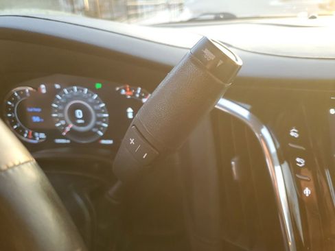 Used 2016 Cadillac Escalade Luxury image 37