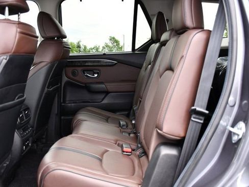 Used 2024 Honda Pilot Elite image 19