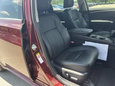 Used 2014 Toyota Avalon XLE Premium FWD image 24