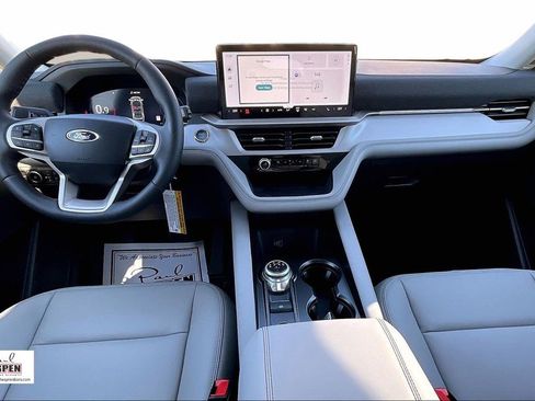 New 2026 Ford Explorer Active w/ Active Comfort Package image 5