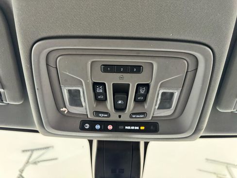 Used 2020 GMC Sierra 2500 SLT w/ SLT Premium Plus Package AWD/4WD image 40
