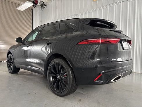Used 2025 Jaguar F-PACE R-Dynamic S image 10
