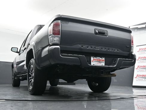 Used 2022 Toyota Tacoma TRD Sport image 36