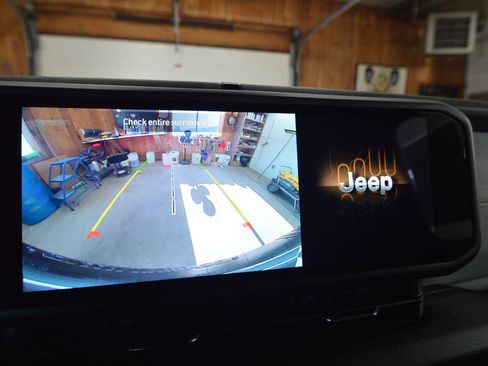 Used 2024 Jeep Wrangler Sport image 27