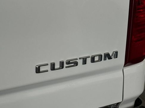 Used 2022 Chevrolet Silverado 2500 Custom AWD/4WD image 49