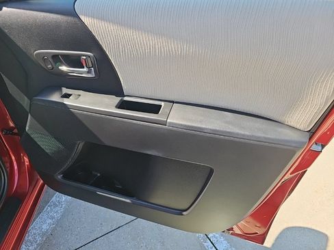 Used 2010 MAZDA MAZDA5 Sport FWD image 27