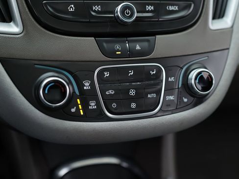 Used 2023 Chevrolet Malibu LT image 15