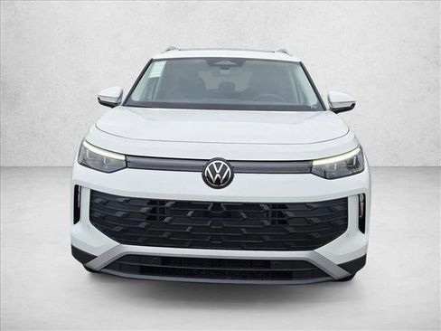 New 2026 Volkswagen Tiguan SE image 6