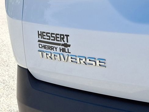 Certified 2019 Chevrolet Traverse LT FWD image 32