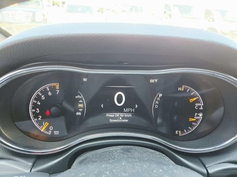 Certified 2021 Jeep Grand Cherokee Laredo X AWD/4WD image 21