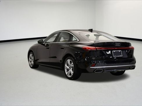 Used 2025 Audi A5 2.0T Premium w/ Convenience Package image 3