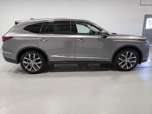 Used 2023 Acura MDX SH-AWD w/ Technology Package image 7