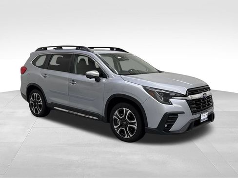 Used 2023 Subaru Ascent Limited w/ Technology Package AWD/4WD image 10