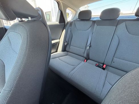 Used 2025 Kia K4 FWD image 39
