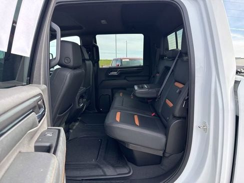 Used 2024 GMC Sierra 2500 AT4 w/ Technology Package AWD/4WD image 22