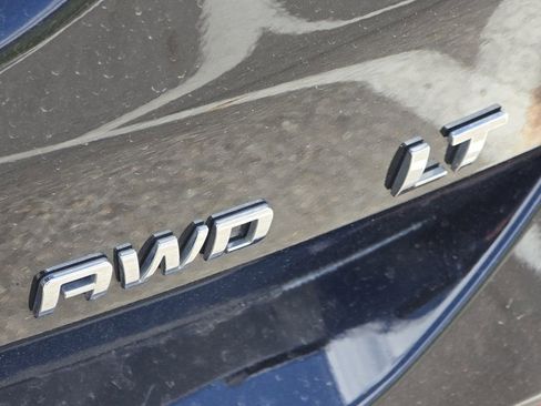 Used 2024 Chevrolet Equinox LT AWD/4WD image 10