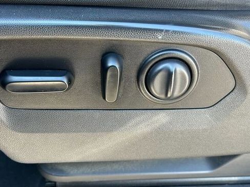 Used 2020 Chevrolet Silverado 1500 LT w/ All-Star Edition image 26