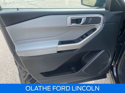 Used 2023 Ford Explorer XLT w/ Equipment Group 202A AWD/4WD image 20