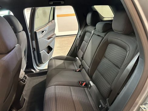 Used 2025 Chevrolet Equinox LT FWD image 39