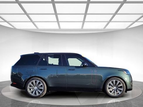 Used 2023 Land Rover Range Rover SE image 4
