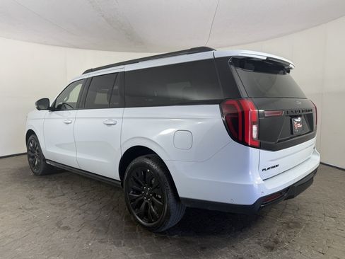 Used 2025 Ford Expedition Max Platinum w/ Stealth Appearance Package AWD/4WD image 5