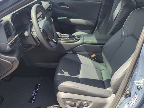 New 2026 Toyota Crown Signia image 17